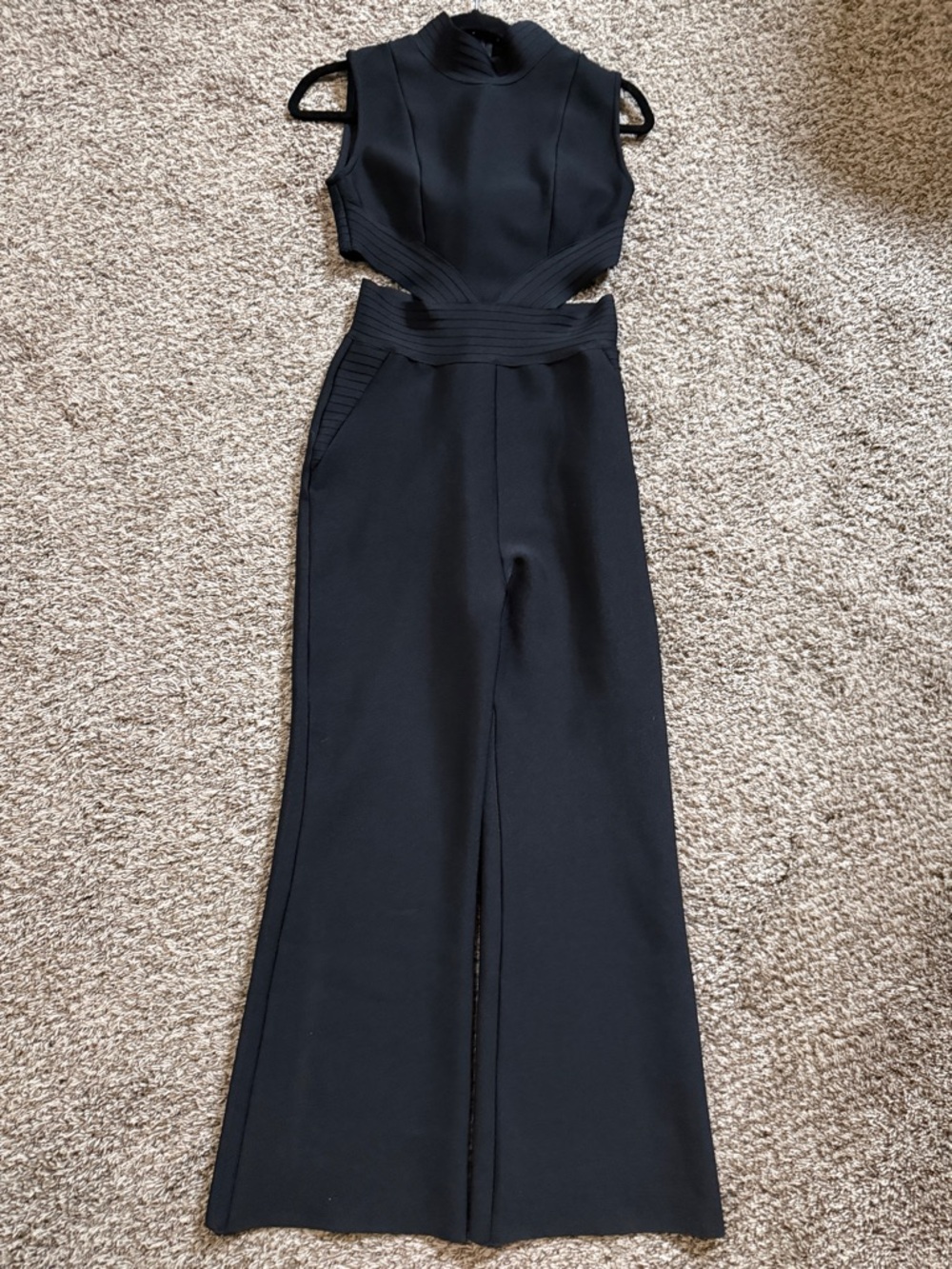 Elliatt Lambley Cutout Jumpsuit Small - Picture 8 of 13